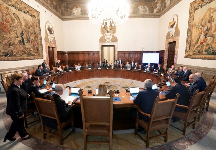 Schema Decreto Legislativo su semplificazione controlli sulle attività economiche Schema Decreto Legislativo su semplificazione controlli sulle attività economiche